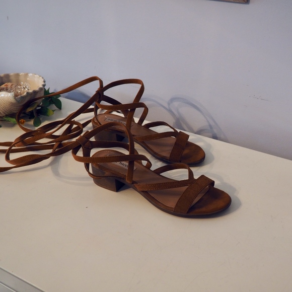 Like New! Steve Madden Abagael Lace Up Heels - Picture 2 of 8